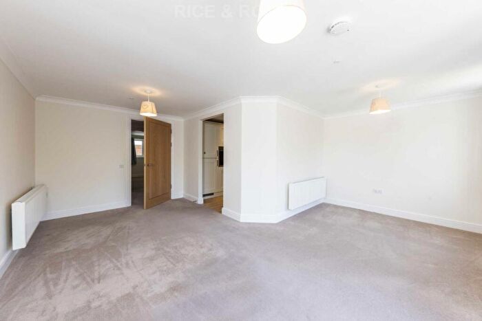 1 Bedroom Retirement Property To Rent In Lynwood Village, Ascot, SL5