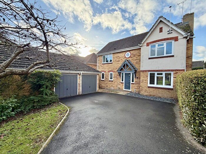 4 Bedroom Detached House For Sale In Sandlewood Close, Yeovil, Somerset, BA21