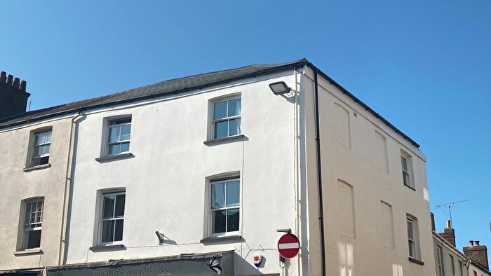 2 Bedroom Flat To Rent In Fore Street, Great Torrington, EX38