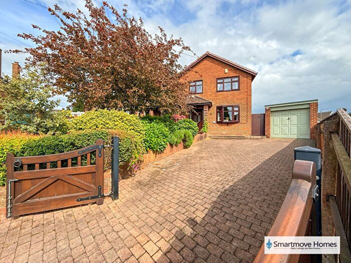 3 Bedroom Link Detached House For Sale In Pine Close, Ripley, DE5
