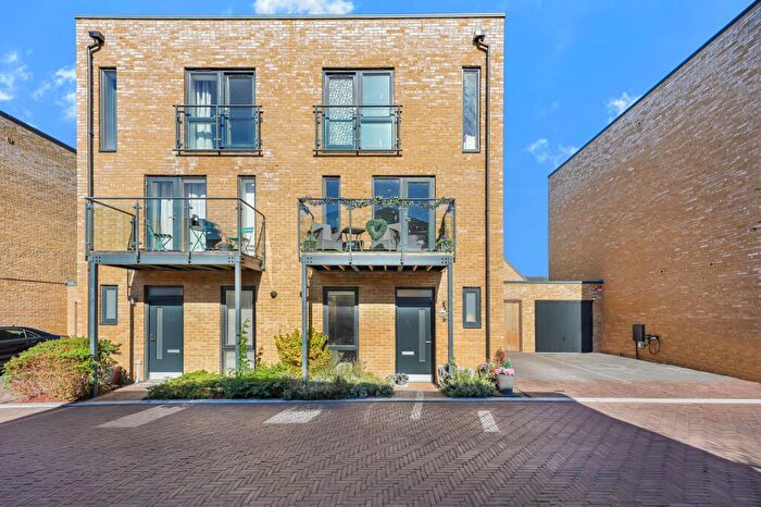 4 Bedroom Semi-Detached House For Sale In Magpie Road, Newhall, Harlow, CM17