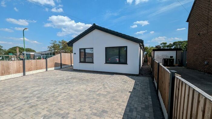 3 Bedroom Bungalow To Rent In Cheapside, Formby, L37