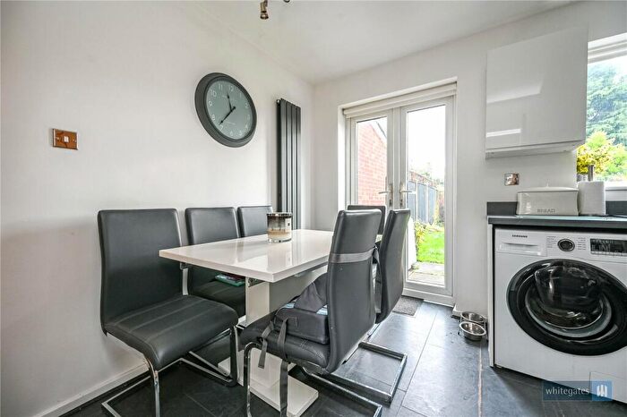 2 Bedroom Semi-Detached House For Sale In Fulford Close, Liverpool, Merseyside, L12