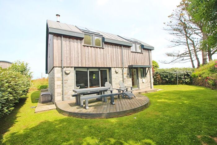 4 Bedroom Detached House For Sale In Trevone Road, Padstow, PL28