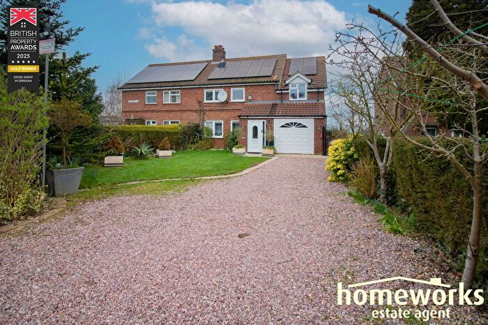 4 Bedroom Semi Detached House To Rent In School Plain, Scarning, Dereham, NR19