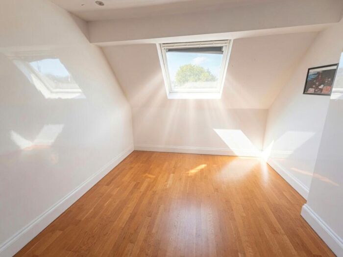 2 Bedroom Flat To Rent In Marlborough Road, Archway, N19