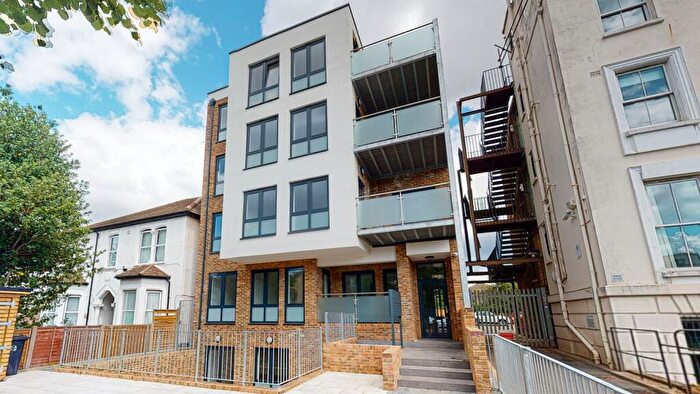 1 Bedroom Flat To Rent In Lennard Road Croydon, CR0