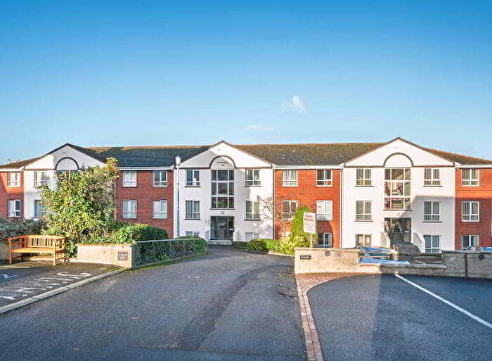 2 Bedroom Apartments For Sale In St Helens Court, Holywood, BT18