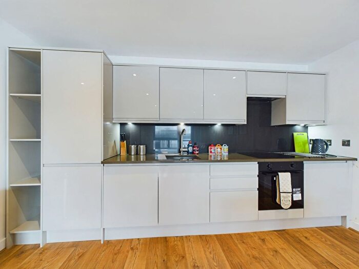 1 Bedroom Flat To Rent In William Jessop Way, City Centre, Liverpool, L3