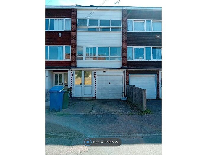 3 Bedroom Terraced House To Rent In All Saints Road, Sittingbourne, ME10