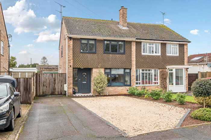 3 Bedroom Semi-Detached House For Sale In Northlands Road, Romsey, Hampshire, SO51