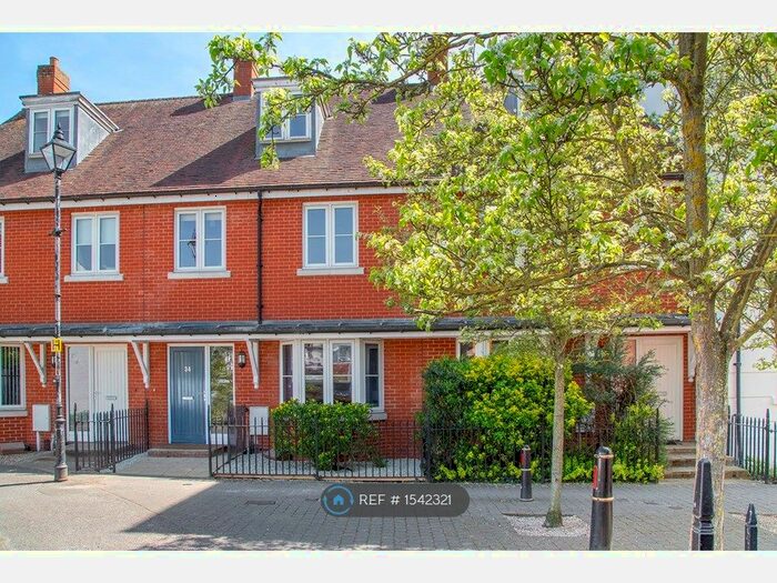 4 Bedroom Terraced House To Rent In Old Watling Street, Canterbury, CT1