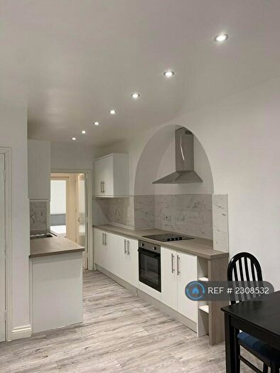 1 Bedroom Flat To Rent In Lower Broughton Road, Manchester, M7