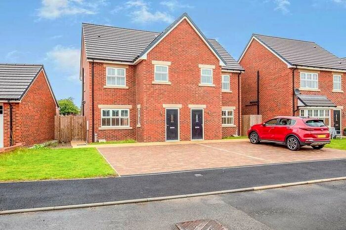 3 Bedroom Semi-Detached House To Rent In Laburnum Grove, St. Helen Auckland, Bishop Auckland, DL14