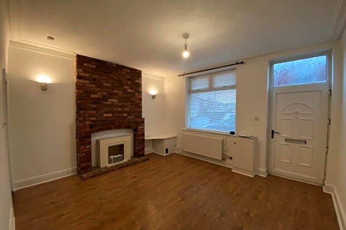 2 Bedroom End Of Terrace House To Rent In Great Moor Street, Stockport, SK2