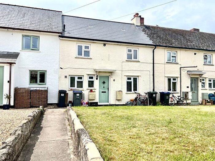 3 Bedroom Terraced House For Sale In Anchor Road, Calne, SN11