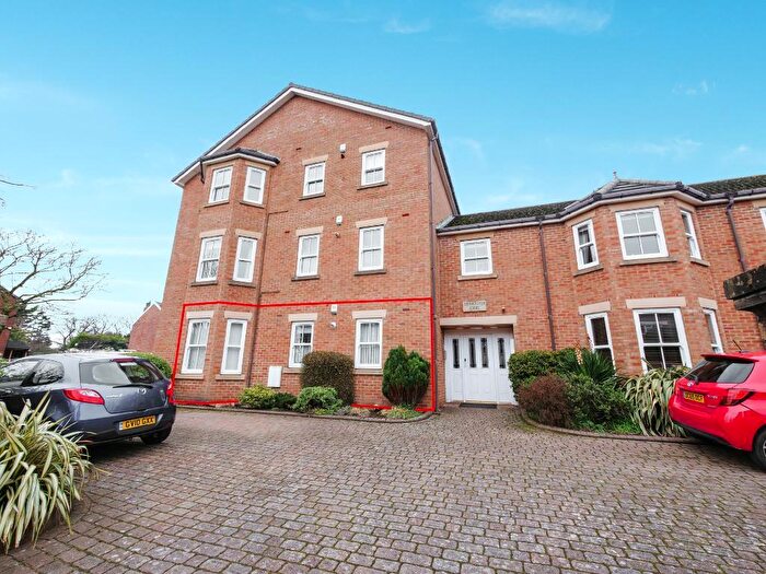 2 Bedroom Apartment For Sale In Crosby Road, Birkdale, Southport, Merseyside, PR8