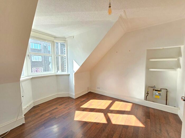 1 Bedroom Flat For Sale In South Mount Street, Rosemount, Aberdeen, AB25