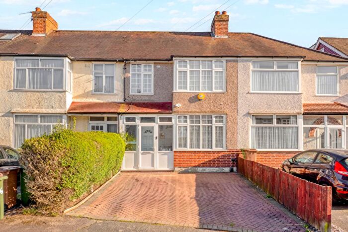 3 Bedroom Terraced House For Sale In Morley Road, Sutton, SM3