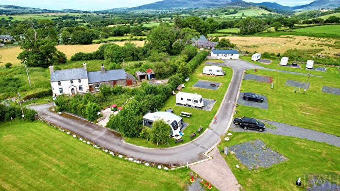 3 Bedroom Leisure/hospitality For Sale In Llwyn Bugeilydd, Criccieth - Lot, LL52