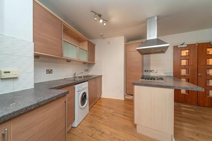 2 Bedroom Flat For Sale In Kaims Terrace, Kirkton, Livingston, EH54