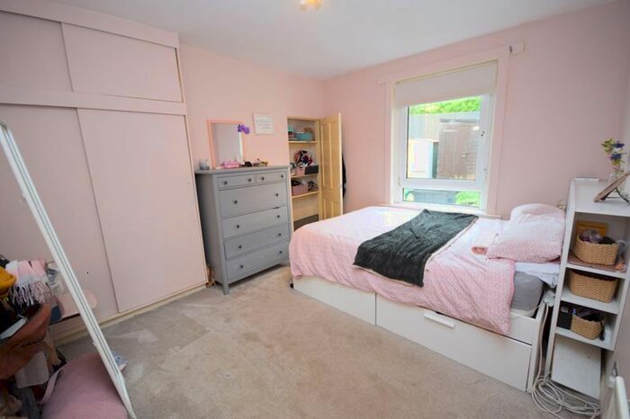 2 Bedroom Flat For Sale In Dick Crescent, Burntisland, KY3