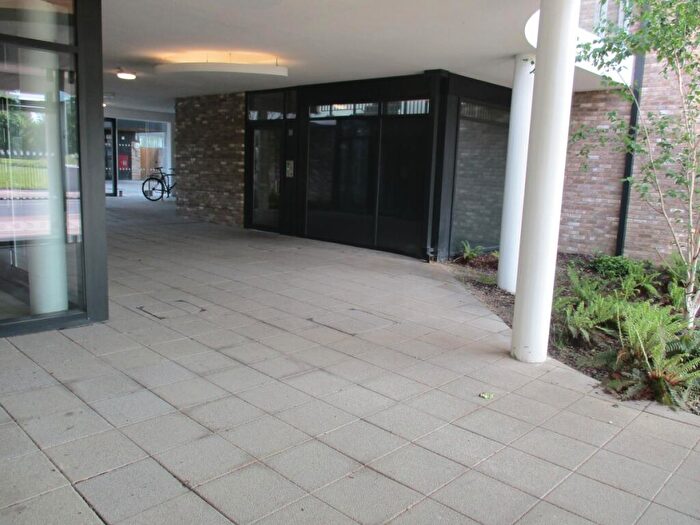 1 Bedroom Flat To Rent In Albany Road Camberwell, SE5