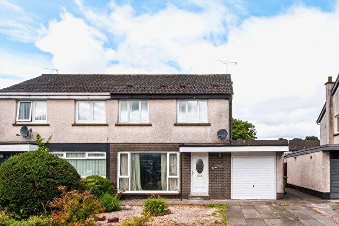 3 Bedroom Semi-Detached House For Sale In Cleuch Avenue, Tullibody, Alloa, FK10