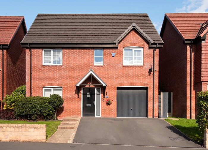 4 Bedroom Detached House For Sale In Pomegranate Road, Chesterfield, S41