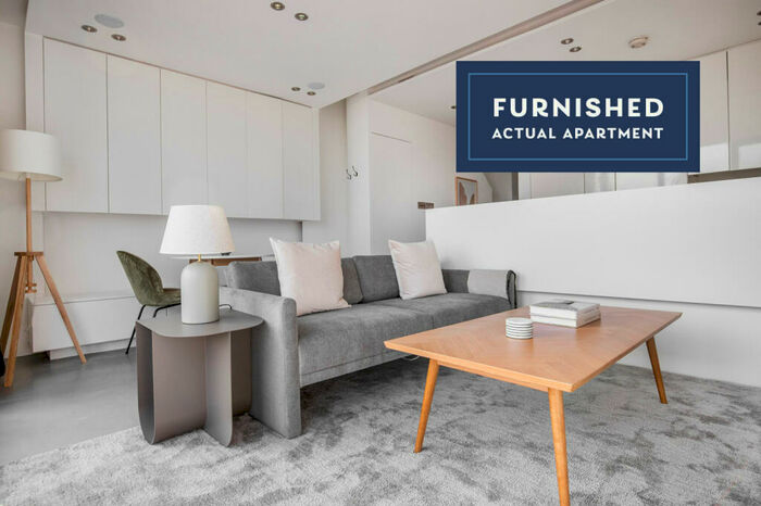 1 Bedroom Apartment To Rent In De Beauvoir Crescent, London, , Uk, N1