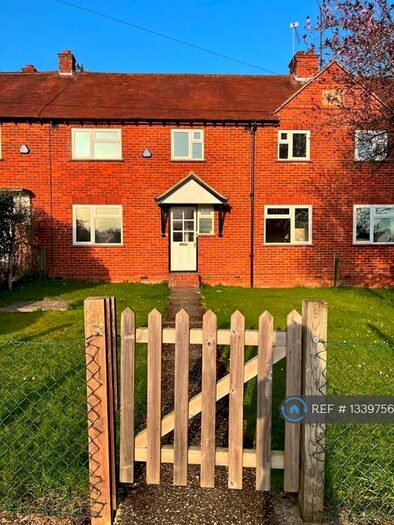 3 Bedroom Terraced House To Rent In Florence Villas, Littlewick Green, Maidenhead, SL6