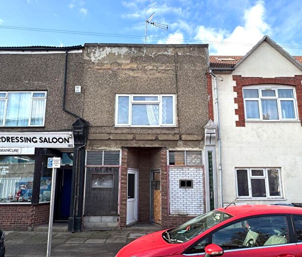 2 Bedroom Flat For Sale In Dock Road, Tilbury, RM18