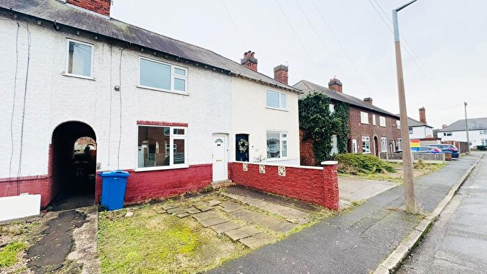 2 Bedroom End Of Terrace House To Rent In Margaret Avenue, Nottingham, NG10