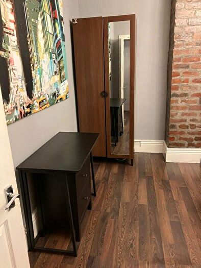 1 Bedroom Flat To Rent In Kendal Lane, Leeds, LS3