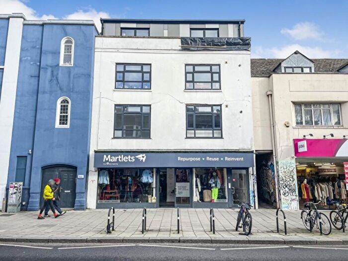 2 Bedroom Apartment For Sale In Flat, London Road, Brighton, East Sussex, BN1