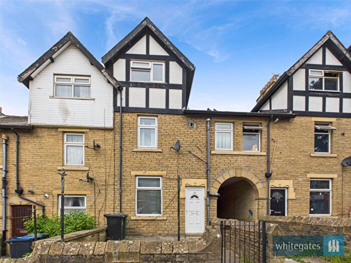 3 Bedroom Terraced House To Rent In Kensington Street, Bradford, West Yorkshire, BD8