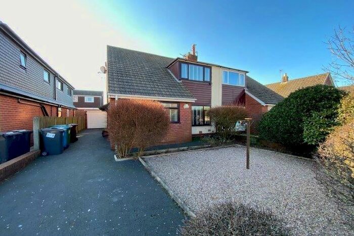 3 Bedroom Bungalow To Rent In Boston Road, St. Annes, FY8