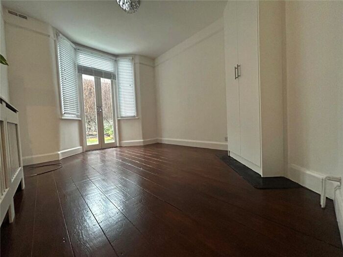 3 Bedroom Apartment To Rent In Haberdasher Street, London, N1