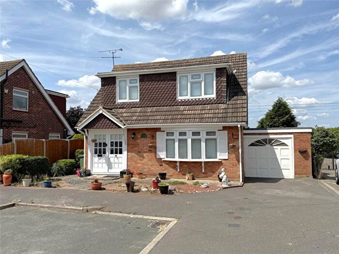 3 Bedroom Detached House For Sale In Branksome Close, Stanford-le-Hope, Essex, SS17