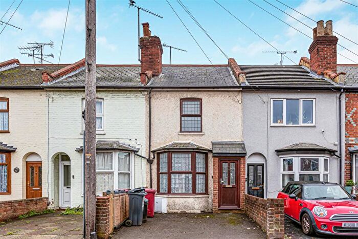 3 Bedroom Terraced House For Sale In Gosbrook Road, Caversham, Reading, RG4