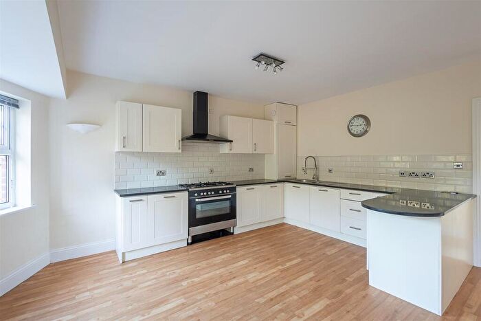 2 Bedroom Flat To Rent In Akenside Terrace, Jesmond, Newcastle Upon Tyne, NE2