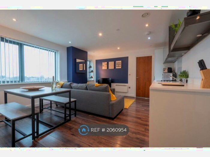 2 Bedroom Flat To Rent In Nexus Point, Birmingham, B24