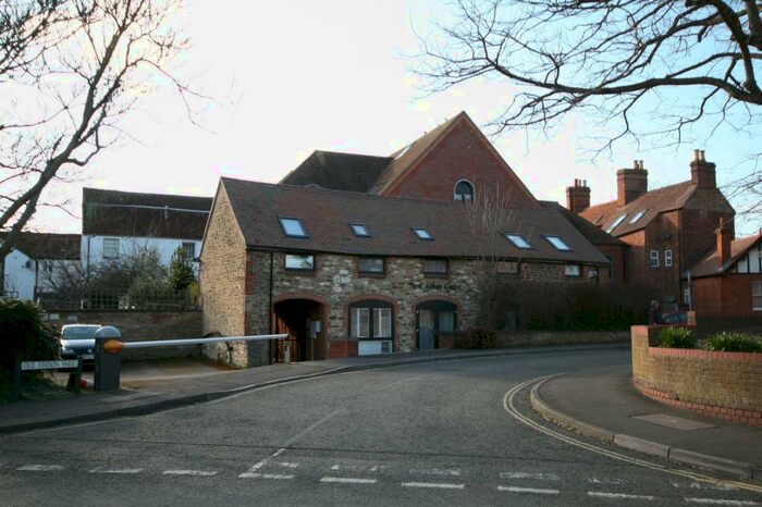 1 Bedroom Apartment To Rent In Abbey Yard, Abingdon, OX14