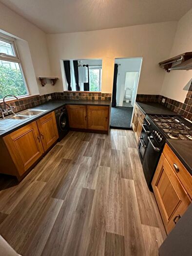 6 Bedroom Semi-Detached House To Rent In Broad Street, Bristol, BS16