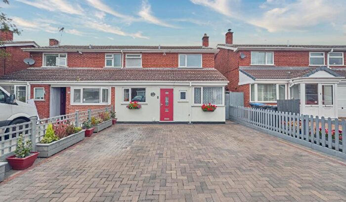 3 Bedroom Semi-Detached House For Sale In Hilary Bevins Close, Higham-On-The-Hill, Nuneaton, CV13