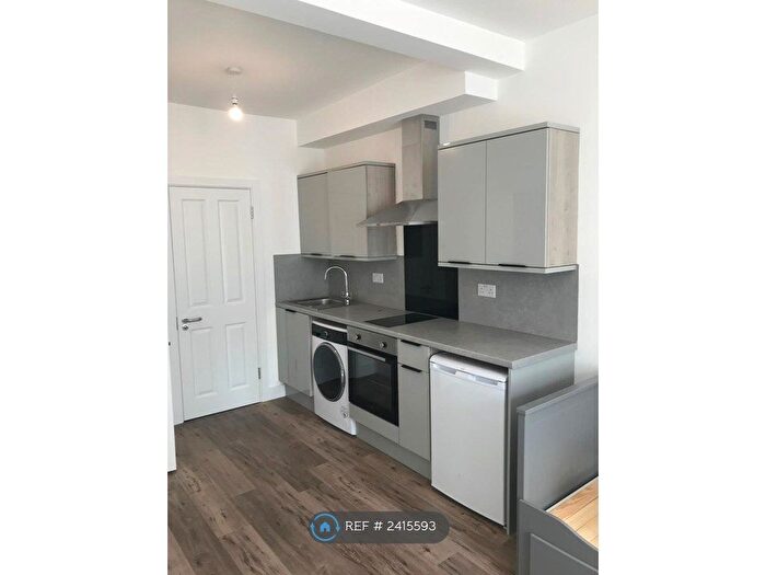 Studio To Rent In Huxley Road, London, N18