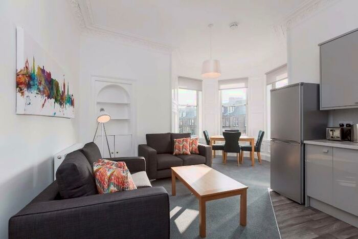 3 Bedroom Flat To Rent In Harrison Gardens, Shandon, Edinburgh, EH11