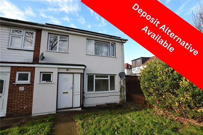 1 Bedroom Apartment To Rent In Collier Row Lane, Romford, RM5