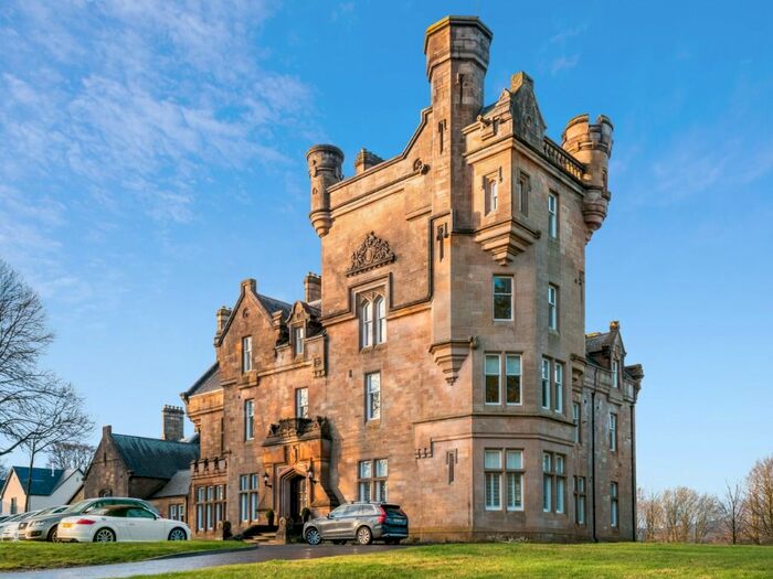 2 Bedroom Flat For Sale In Dalnair Castle, Apartment 9, Croftamie, Stirlingshire G63