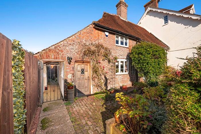 2 Bedroom Property For Sale In The Street, Framfield, Uckfield, TN22